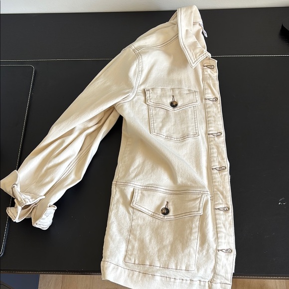 Jean Jacket - Picture 1 of 3